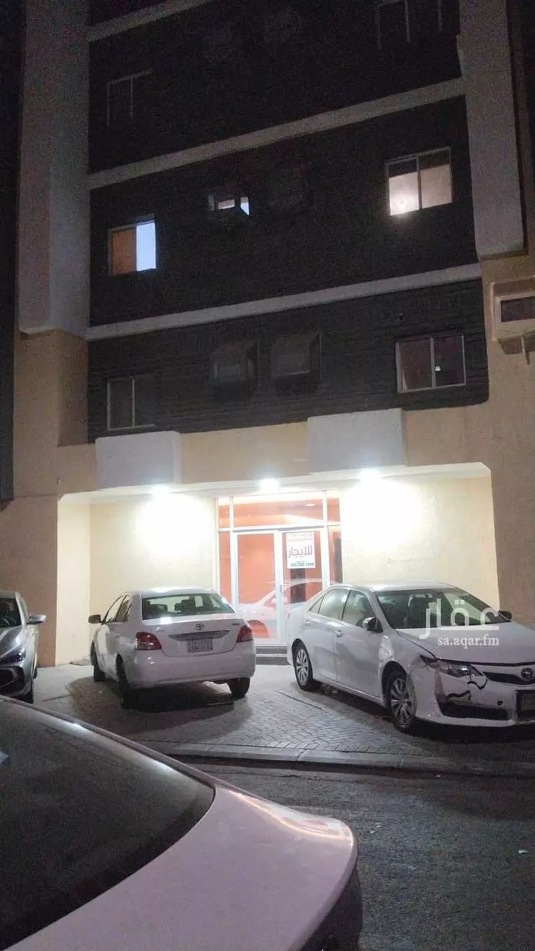 عمارة للبيع في شارع عثمان بن عفان, حي الشرفية, مدينة جدة, منطقة مكة المكرمة