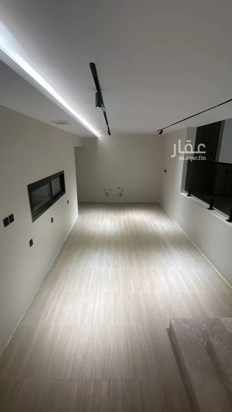 فيلا للبيع في شارع رصيص, حي العزيزية, مدينة الرياض, منطقة الرياض صورة 5