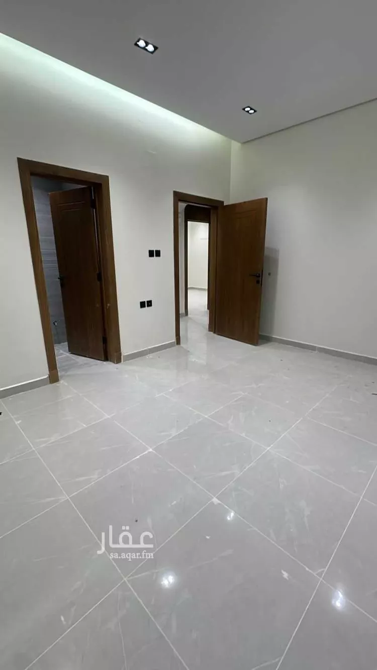 فيلا للبيع في شارع التآخي, حي الدار البيضاء, مدينة الرياض, منطقة الرياض صورة 2