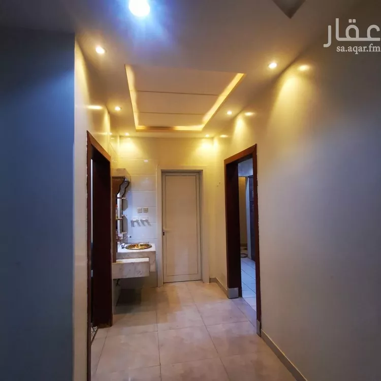 فيلا للإيجار في شارع محمد بن جزي, حي عكاظ, مدينة الرياض, منطقة الرياض صورة 2