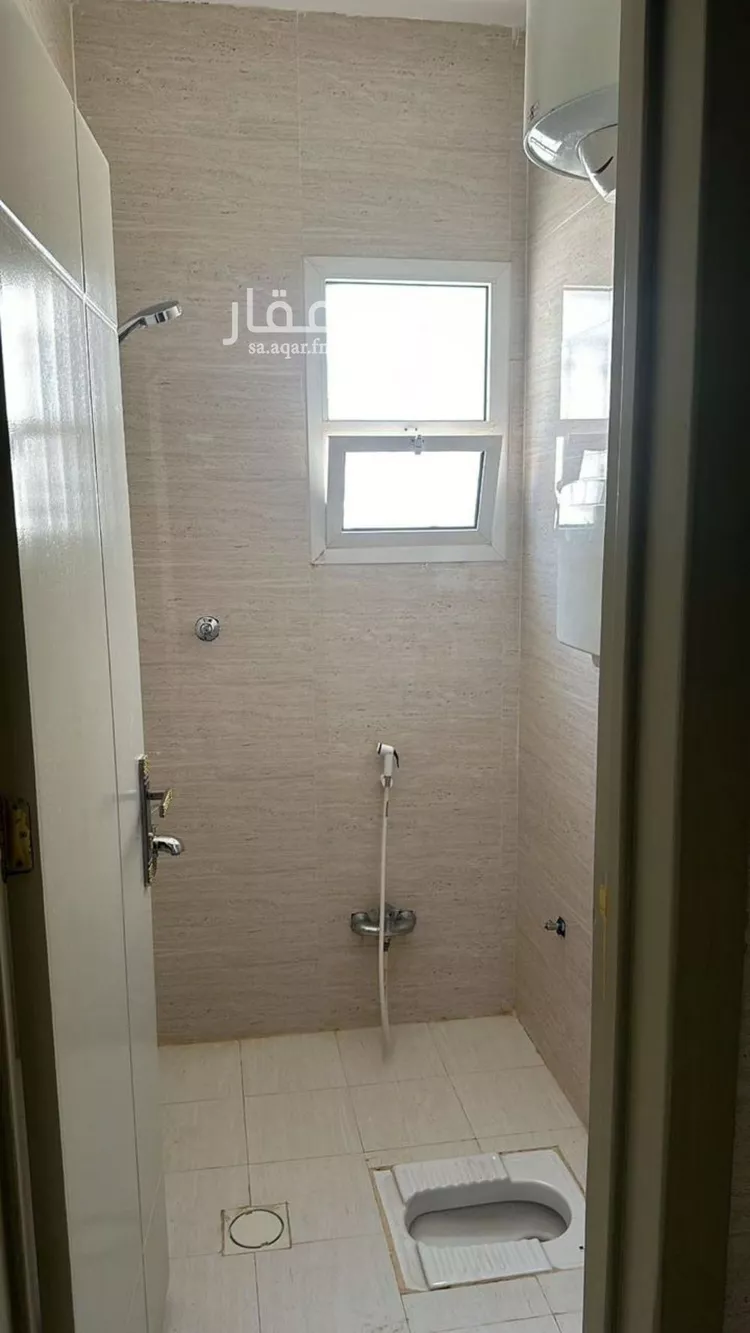 شقة للإيجار في شارع محمد بن جزي, حي عكاظ, مدينة الرياض, منطقة الرياض 6