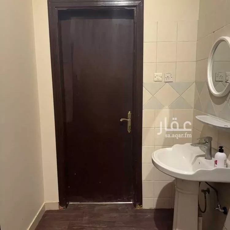 فيلا للإيجار في شارع الطبق, حي إشبيلية, مدينة الرياض, منطقة الرياض صورة 5