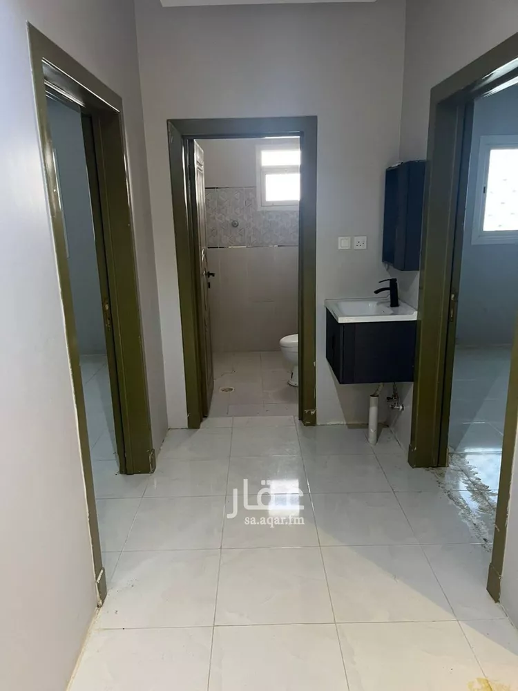 شقة للإيجار في شارع أحمد بن محمد الشعبي, حي المهدية, مدينة الرياض, منطقة الرياض