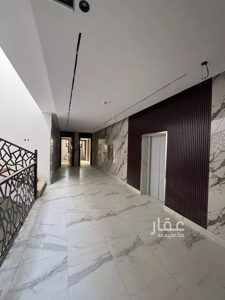 عمارة للبيع في شارع وادي الدواسر, حي القادسية, مدينة الرياض, منطقة الرياض 9