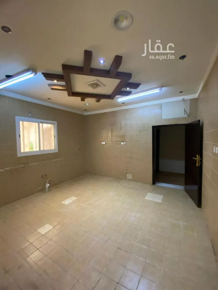 فيلا للبيع في شارع الرقعى, حي إشبيلية, مدينة الرياض, منطقة الرياض صورة 4