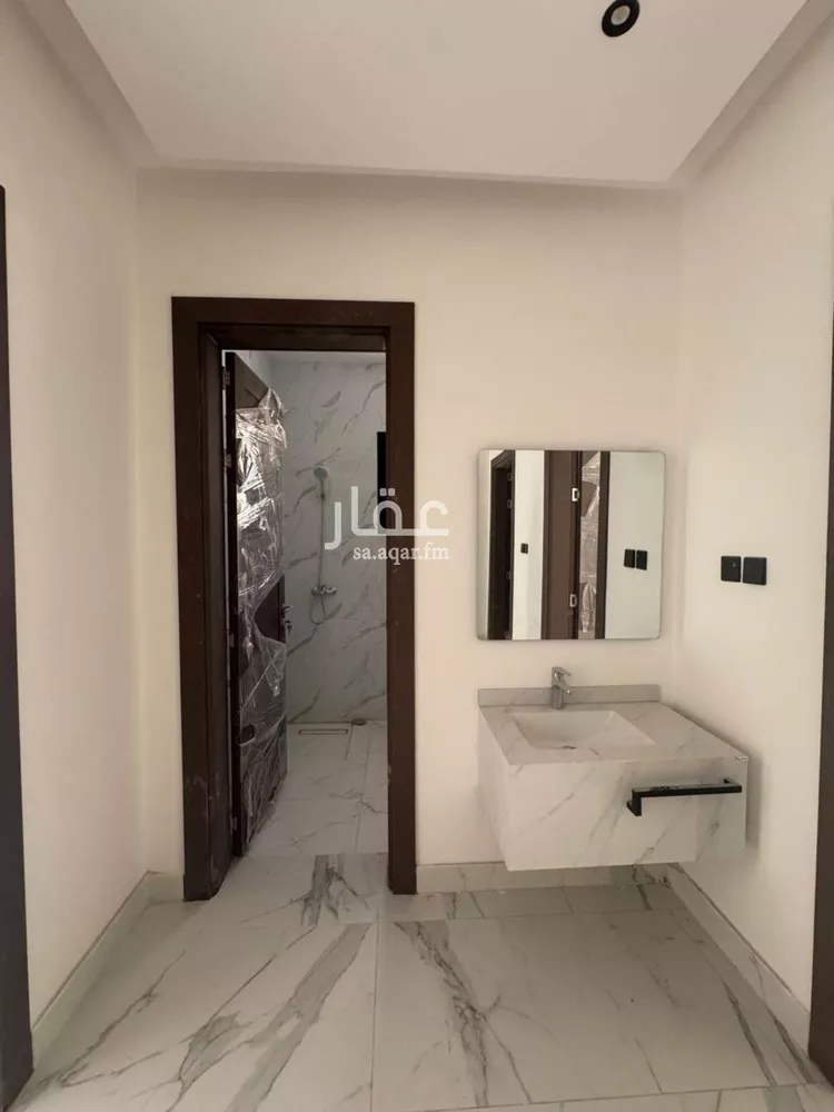 عمارة للبيع في شارع وادي الدواسر, حي القادسية, مدينة الرياض, منطقة الرياض 17