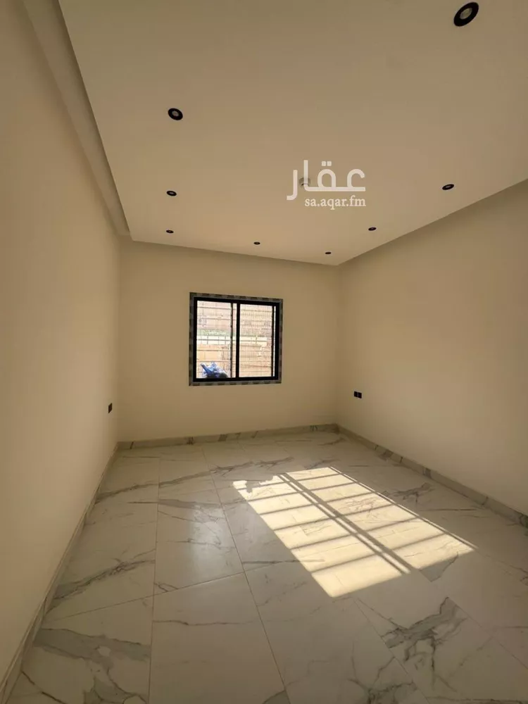 عمارة للبيع في شارع وادي الدواسر, حي القادسية, مدينة الرياض, منطقة الرياض 8
