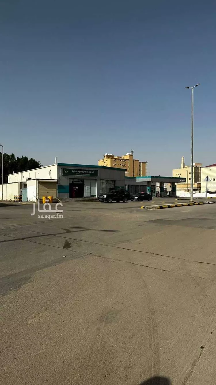 محل للبيع في شارع أمير المؤمنين عمر بن الخطاب, حي الزهرة, مدينة الرس, منطقة القصيم صورة 4