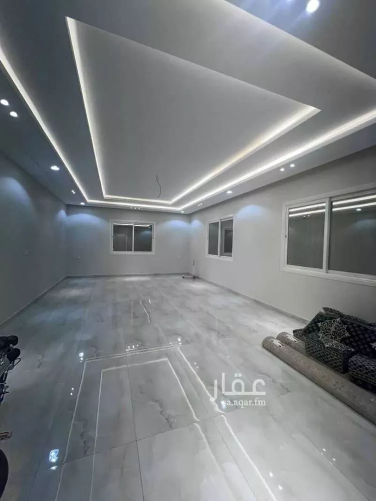 عمارة للبيع في شارع الرقة, حي الزهور, مدينة أبها, منطقة عسير صورة 3