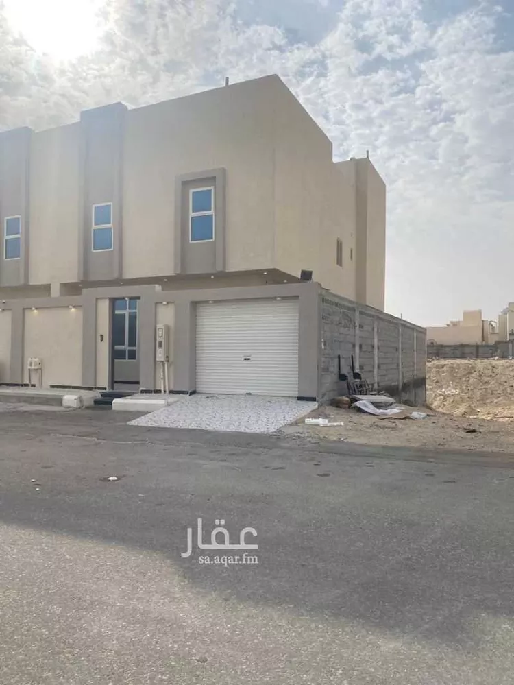 فيلا للبيع في شارع عبد الرحمن بن سلمة, حي الحمراء الثالث, مدينة الاحساء, المنطقة الشرقية صورة 5