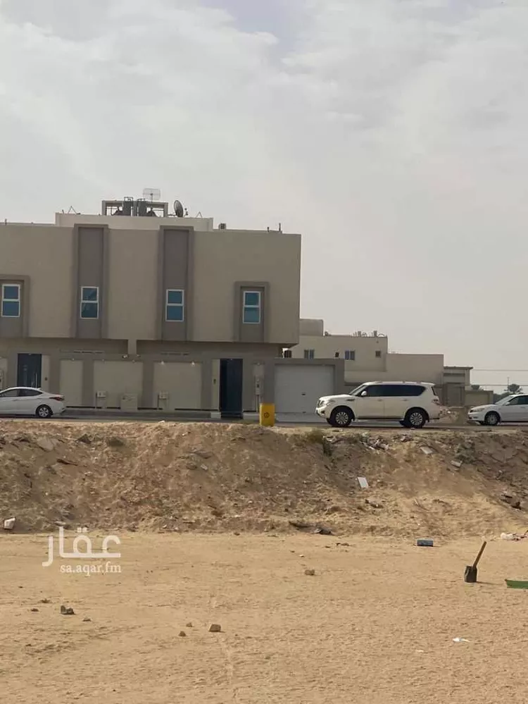 فيلا للبيع في شارع عبد الرحمن بن سلمة, حي الحمراء الثالث, مدينة الاحساء, المنطقة الشرقية صورة 4