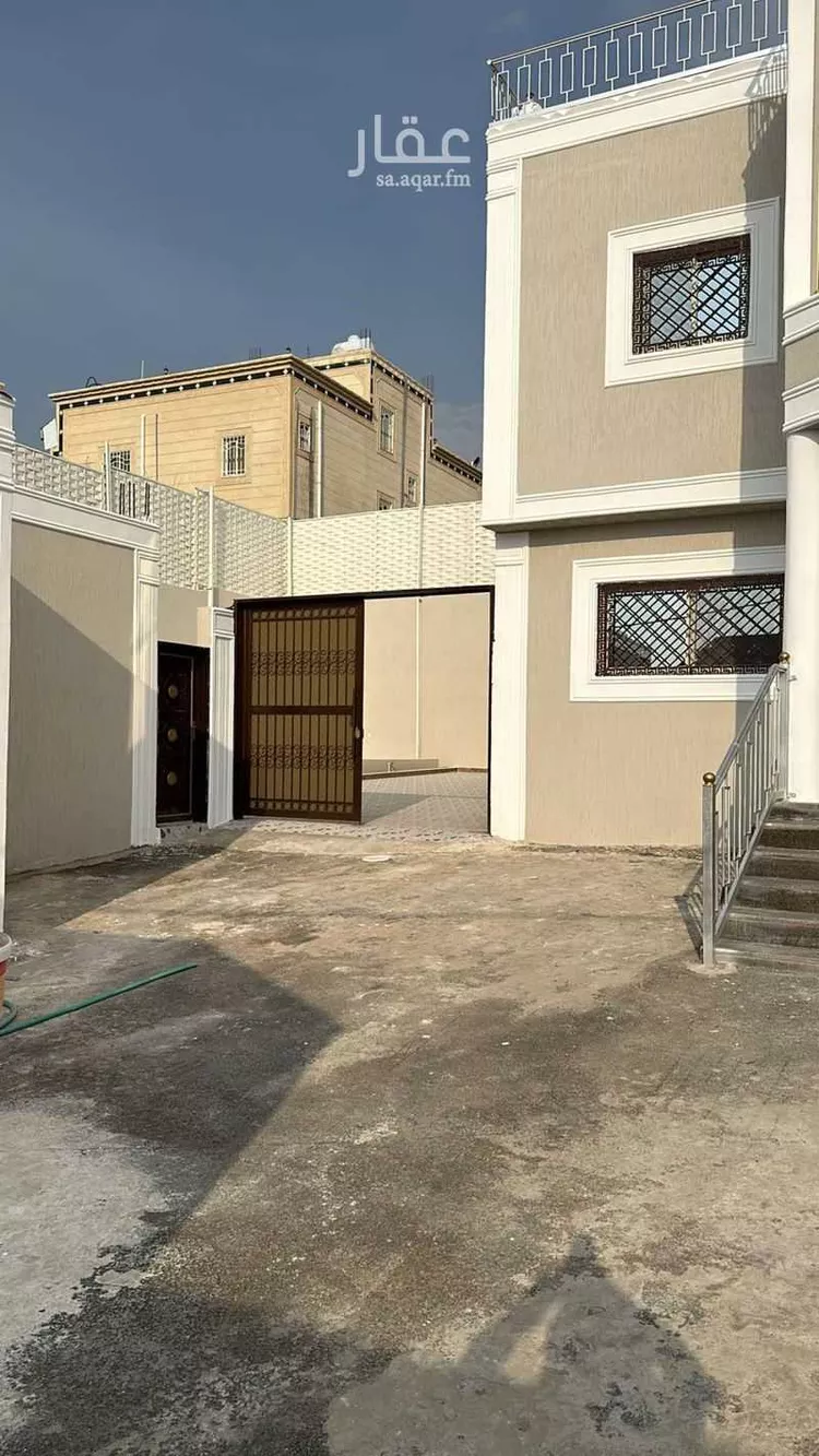 فيلا للبيع في شارع غير مسمى, حي تمنية, مدينة أبها, منطقة عسير صورة 3