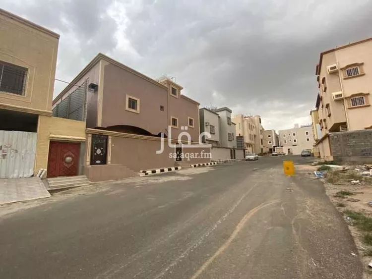 عمارة للبيع في شارع صديق بن عبدالرحمن كمال, حي التعاون, مدينة خميس مشيط, منطقة عسير