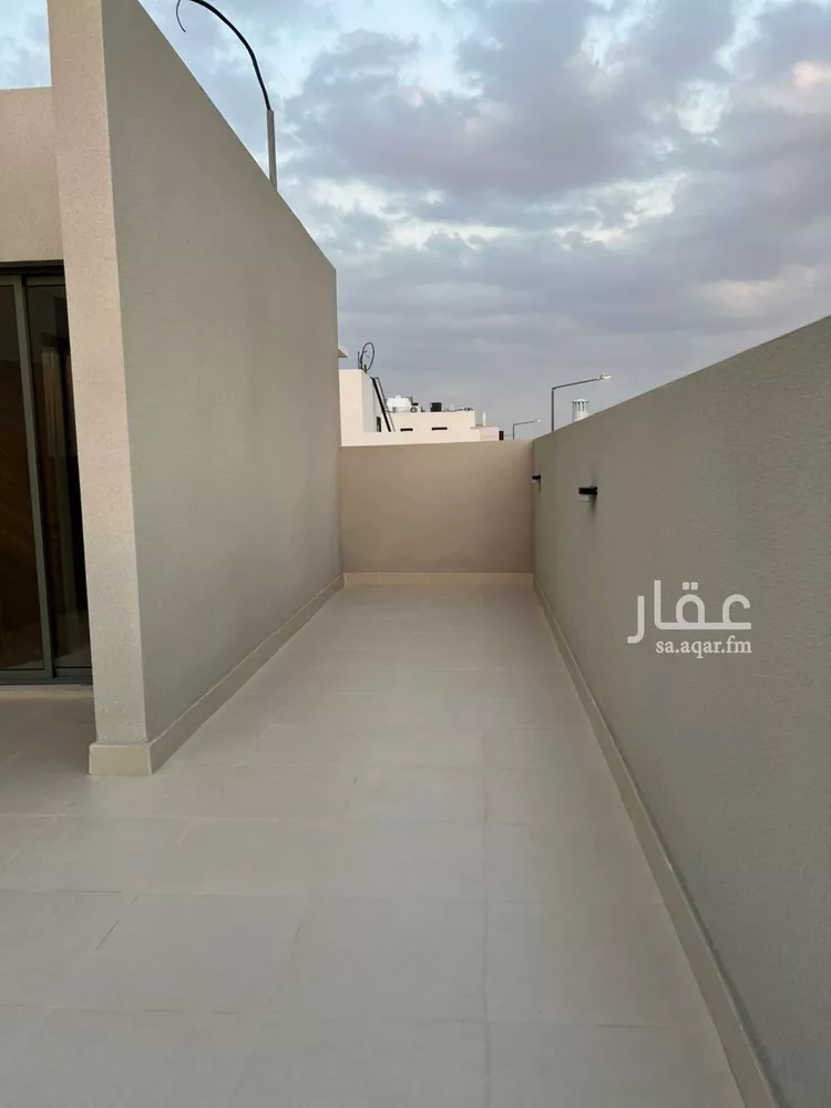 فيلا للبيع في شارع مسلم بن عبيدالله, حي العارض, مدينة الرياض, منطقة الرياض 10