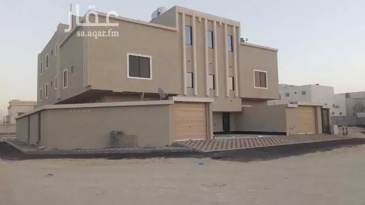 عمارة للبيع في شارع اشبيليه 139, حي إشبيلية, مدينة الجبيل, المنطقة الشرقية صورة 2