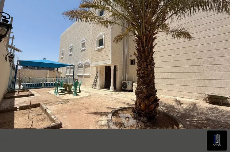 فيلا للبيع في شارع زيد بن عبيد, حي المبعوث, مدينة المدينة المنورة, منطقة المدينة المنورة 3