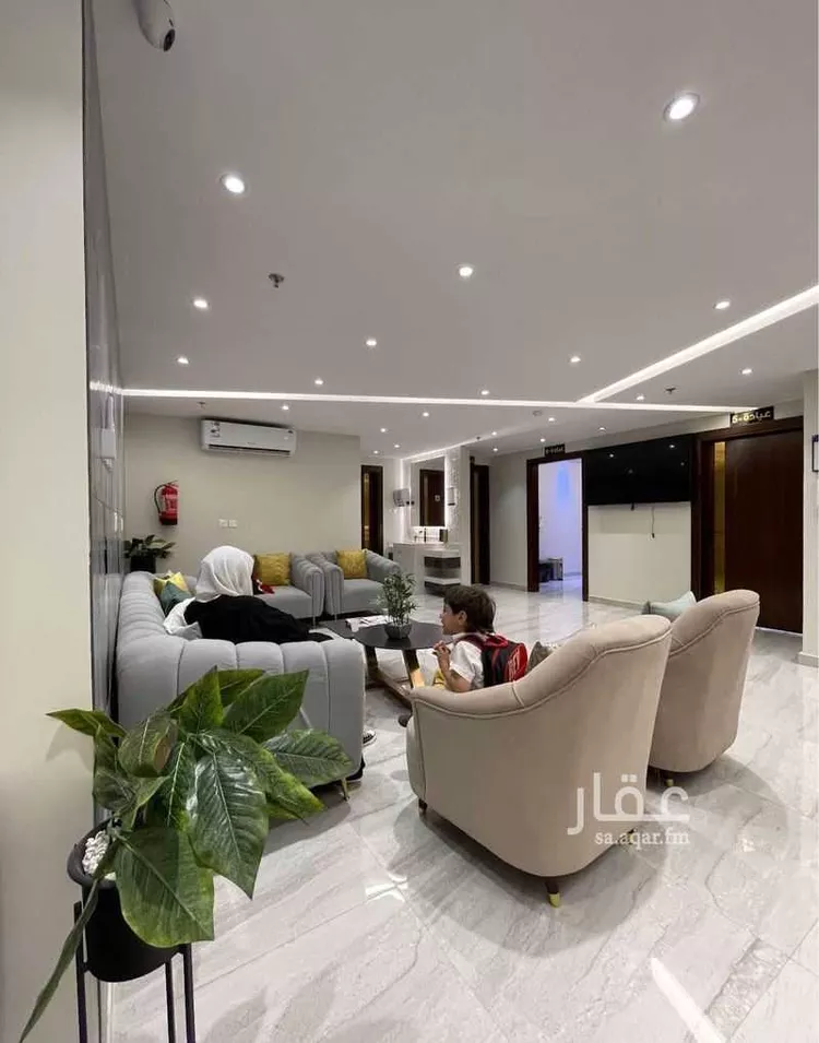 Shop for Rent in Riyadh Al Mohammadiyah صورة 3