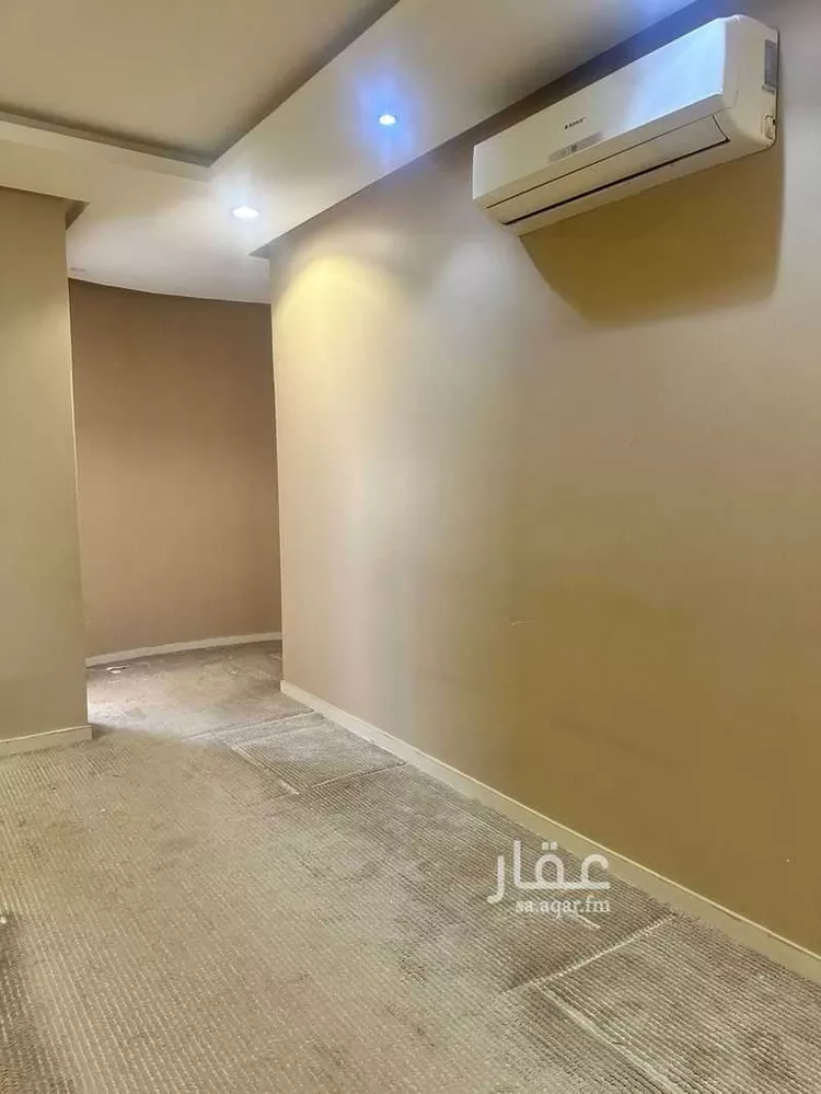 فيلا للإيجار في شارع الشيخ عبدالله بن جبرين ، حي القيروان ، الرياض ، منطقة الرياض صورة 5
