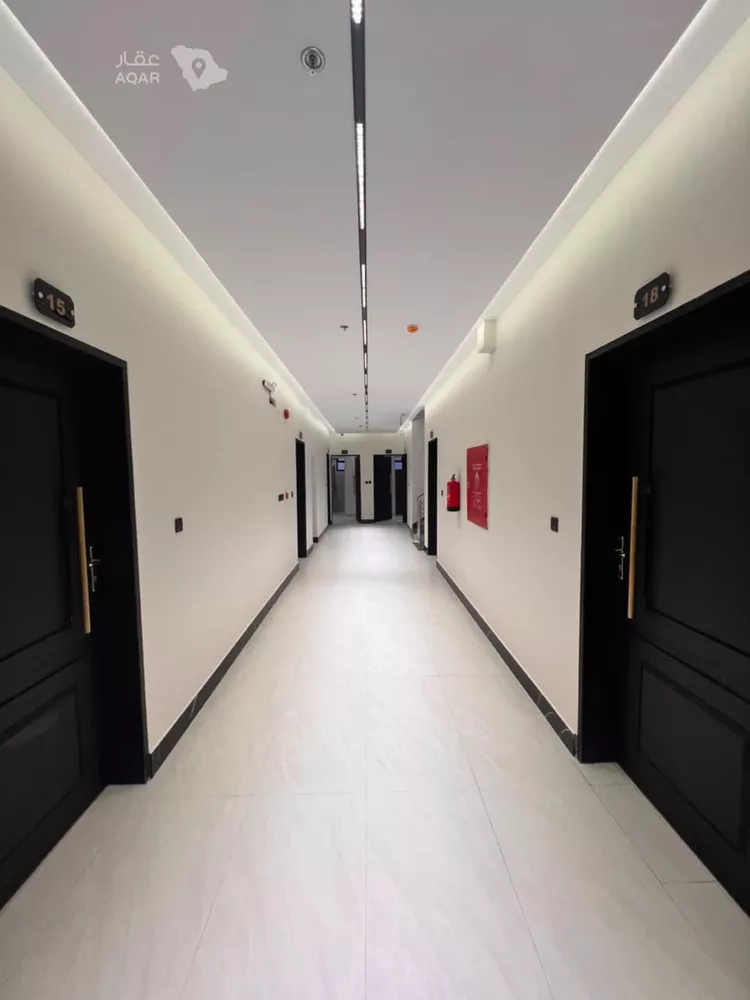 عمارة للبيع في شارع العطايا, حي الجنادرية, مدينة الرياض, منطقة الرياض 6