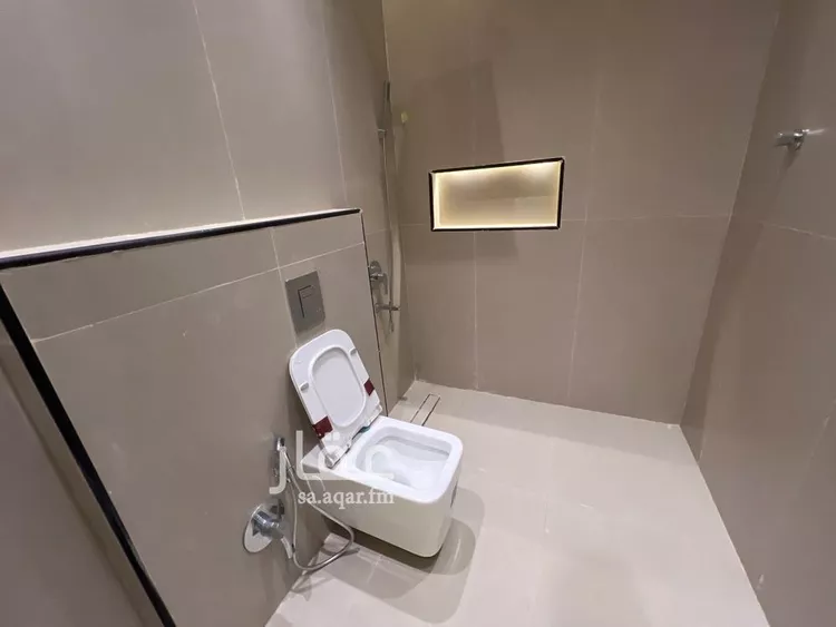 Floor for Sale in Riyadh Ar Rimal 6