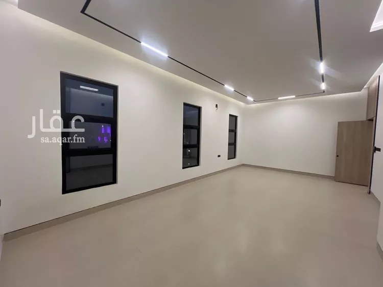 Floor for Sale in Riyadh Ar Rimal 8