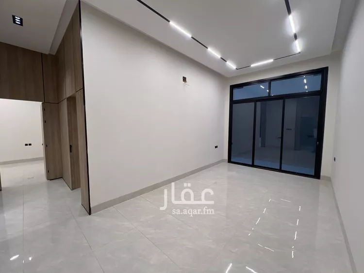 دور للبيع في شارع الصرح, حي المعيزيلة, مدينة الرياض, منطقة الرياض 8