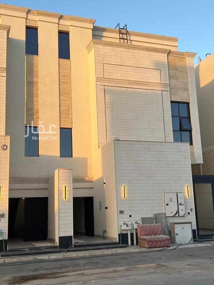 Floor for Sale in Riyadh Al Maizilah 1 صورة