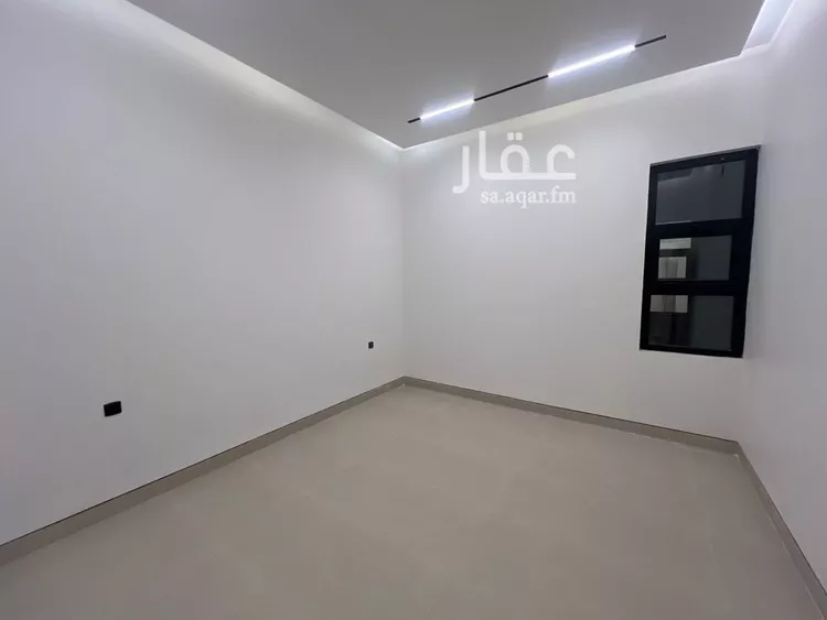 Floor for Sale in Riyadh Ar Rimal 10