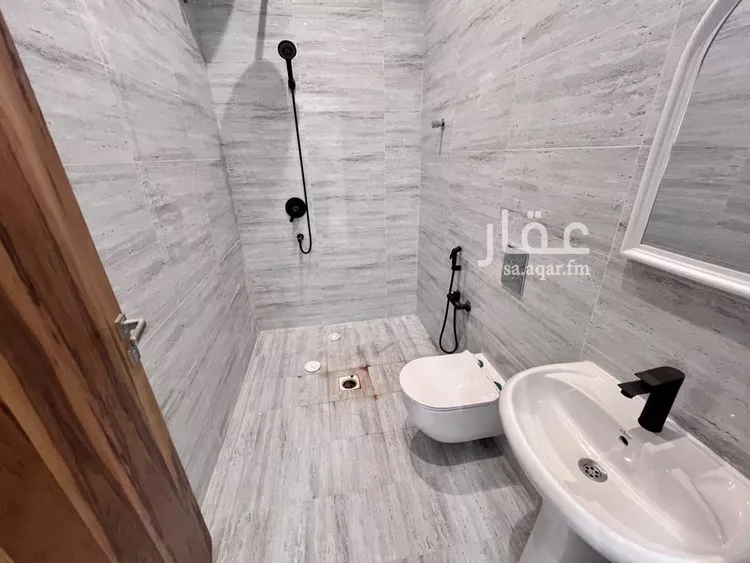دور للبيع في شارع جبل علي, حي القادسية, مدينة الرياض, منطقة الرياض 13