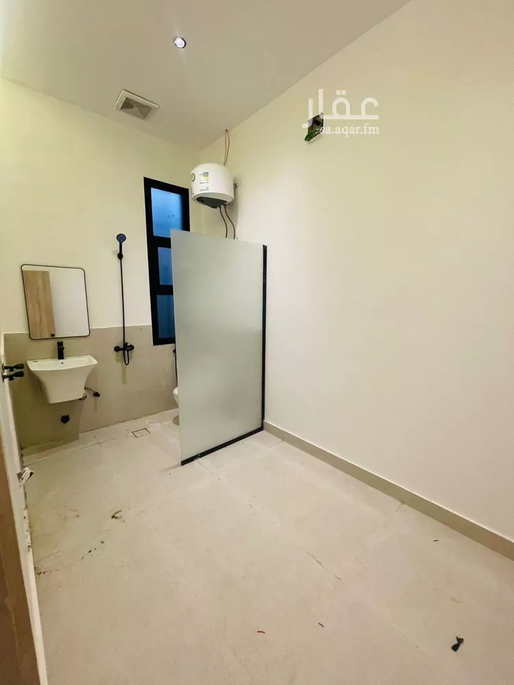 دور للبيع في حي الجنادرية, مدينة الرياض, منطقة الرياض 8
