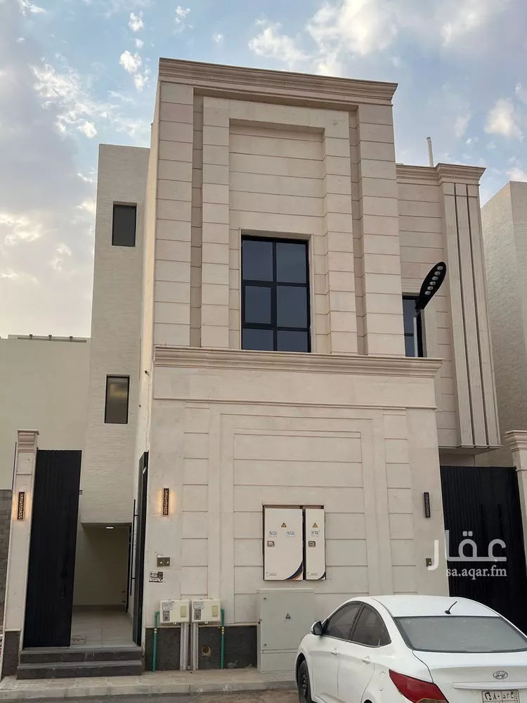 Floor for Sale in Riyadh Al Maizilah