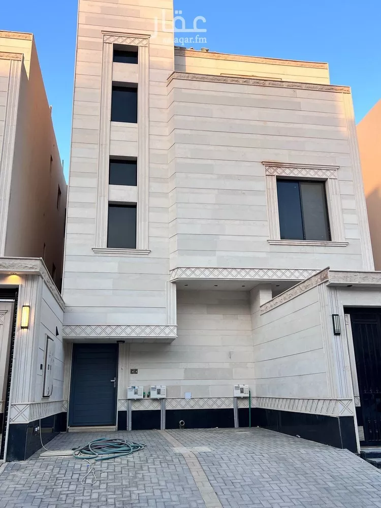 Floor for Sale in Riyadh Al Qadisiyah