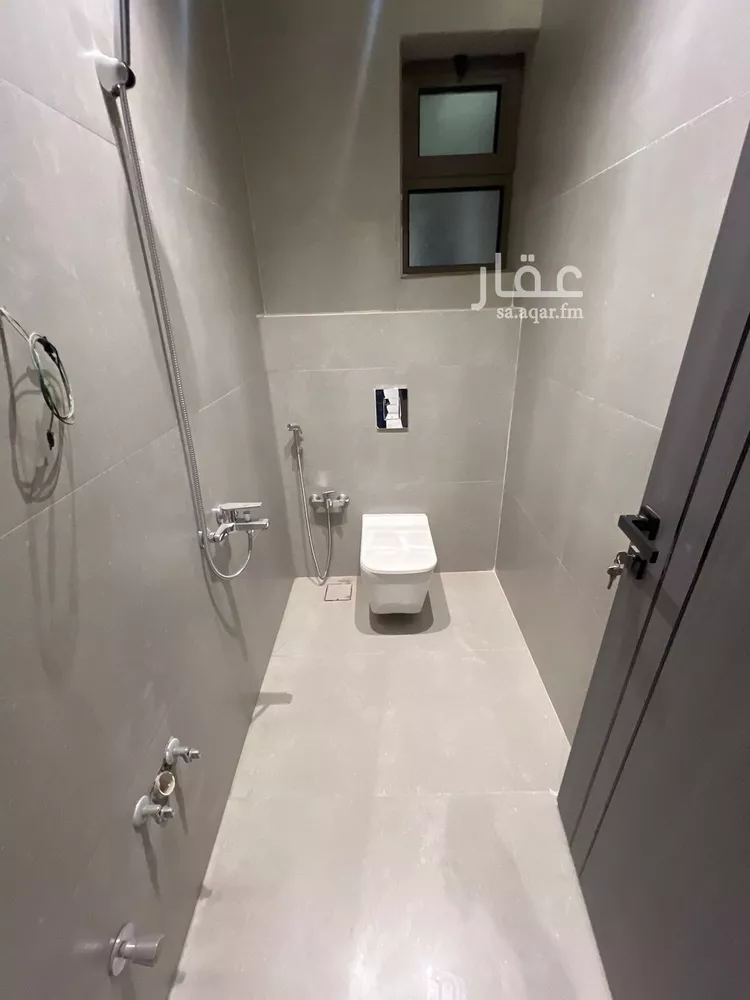 شقة للبيع في شارع محمد الشلبي, حي غرناطة, مدينة الرياض, منطقة الرياض 7
