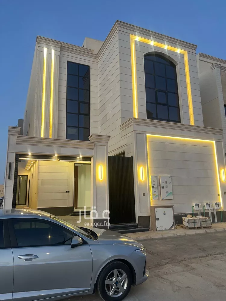 Floor for Sale in Riyadh Al Maizilah