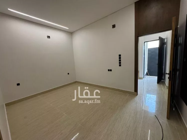 فيلا للبيع في شارع طارق بن المرتفع, حي ديراب, مدينة الرياض, منطقة الرياض