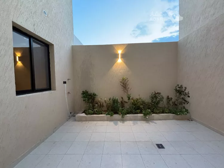 Villa for Sale in Riyadh Al Mahdiyah 18
