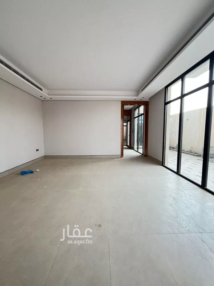 فيلا للبيع في شارع عبدالقادر بن عبدالوارث, حي المهدية, مدينة الرياض, منطقة الرياض صورة 5