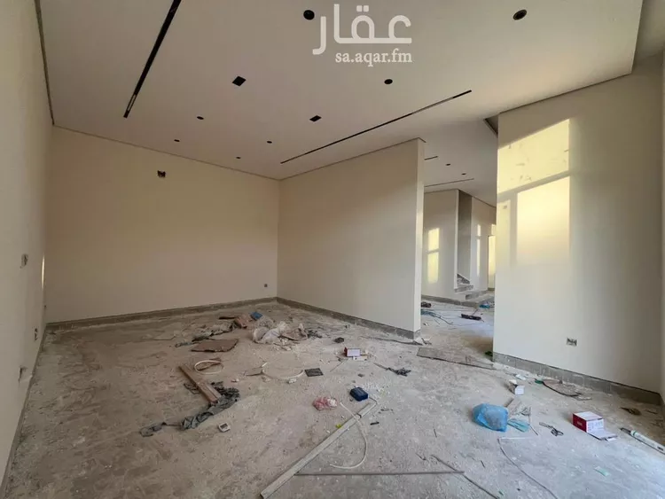 فيلا للبيع في شارع عبداللطيف بن المبارك, حي المهدية, مدينة الرياض, منطقة الرياض 8