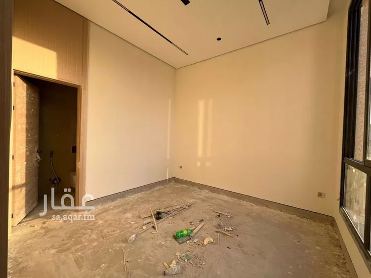 فيلا للبيع في شارع عبداللطيف بن المبارك, حي المهدية, مدينة الرياض, منطقة الرياض 25