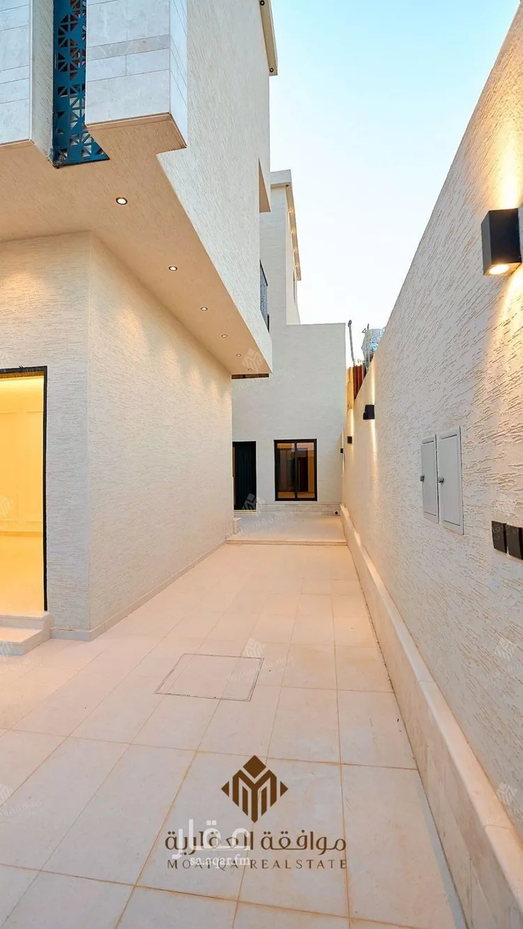 فيلا للبيع في شارع أبي القاسم الزجاجي, حي المهدية, مدينة الرياض, منطقة الرياض صورة 3