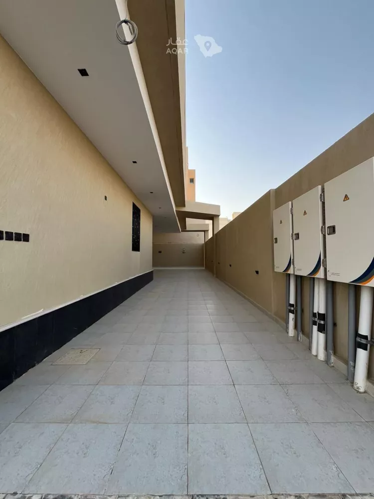 Building for Sale in Riyadh Al Mahdiyah 7