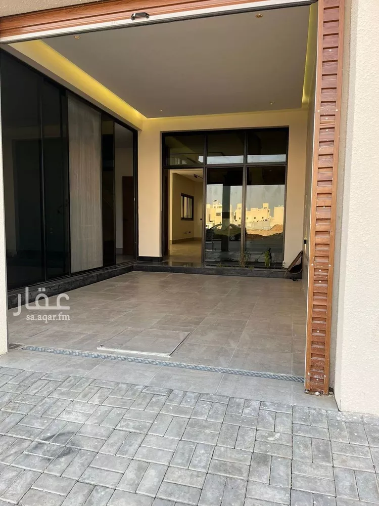فيلا للبيع في شارع محمد بن هبه الله, حي المهدية, مدينة الرياض, منطقة الرياض صورة 3