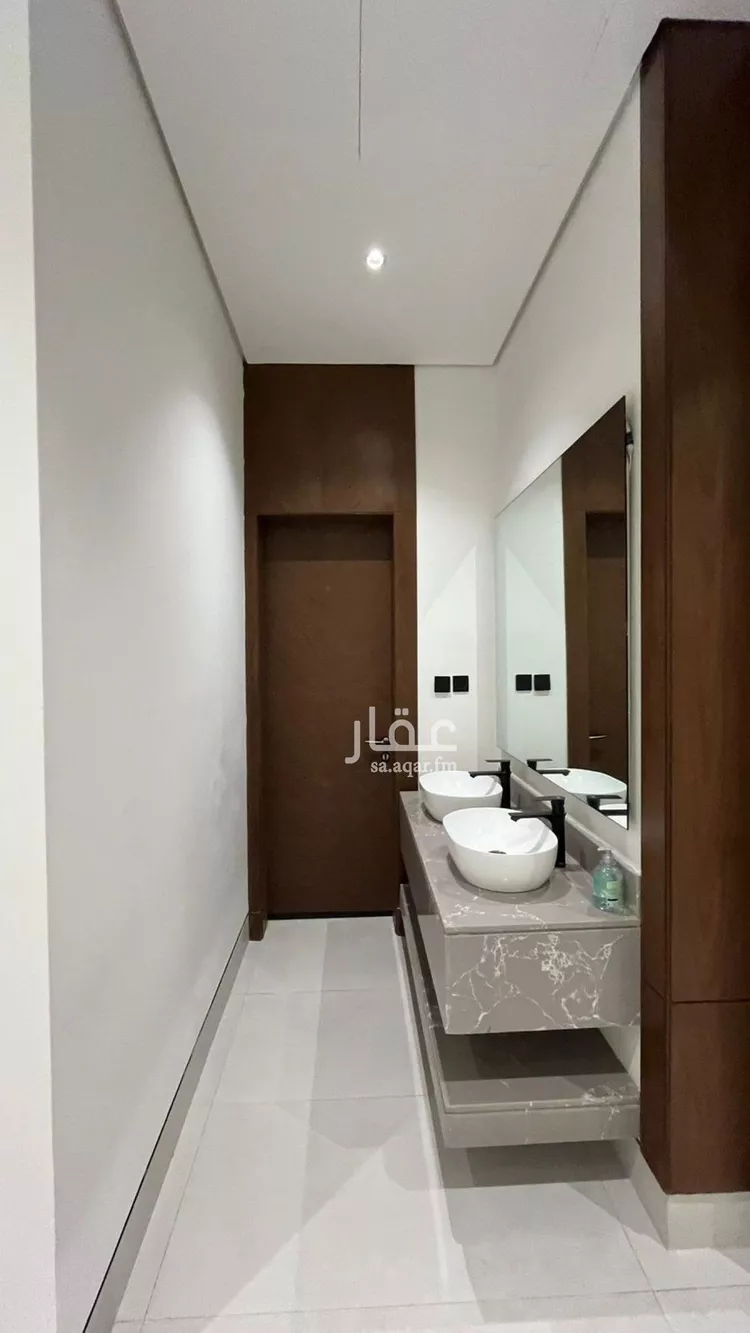 فيلا للبيع في شارع عفيف الدين الثقفي, حي المهدية, مدينة الرياض, منطقة الرياض صورة 4