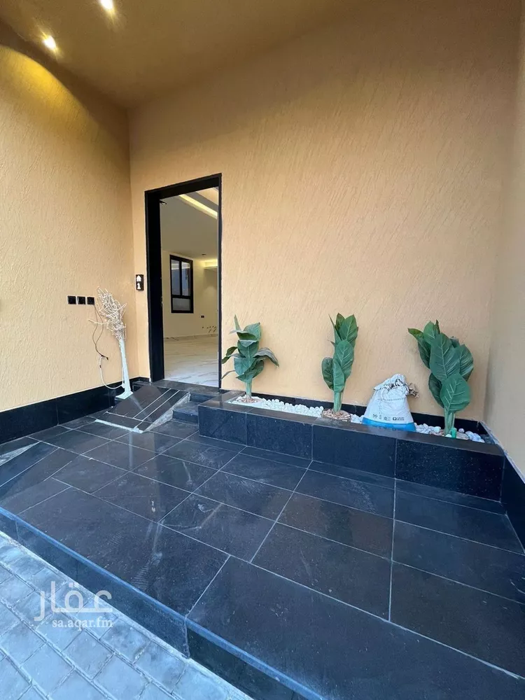 عمارة للبيع في شارع أبي عروة, حي المهدية, مدينة الرياض, منطقة الرياض صورة 2