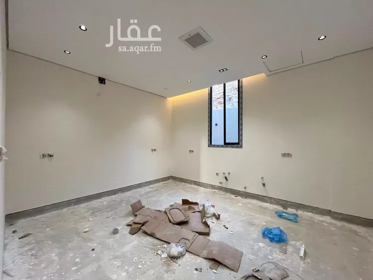 فيلا للبيع في شارع عبداللطيف بن المبارك, حي المهدية, مدينة الرياض, منطقة الرياض 13