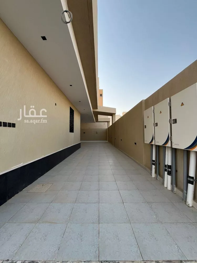 عمارة للبيع في شارع أبي عروة, حي المهدية, مدينة الرياض, منطقة الرياض 8