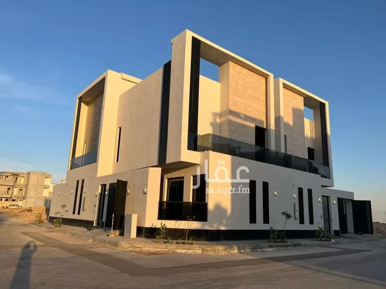 فيلا للبيع في شارع أحمد مفتي المكي الحنفي, حي المهدية, مدينة الرياض, منطقة الرياض