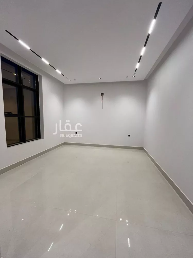 فيلا للبيع في شارع كرم الحربي, حي المهدية, مدينة الرياض, منطقة الرياض صورة 5