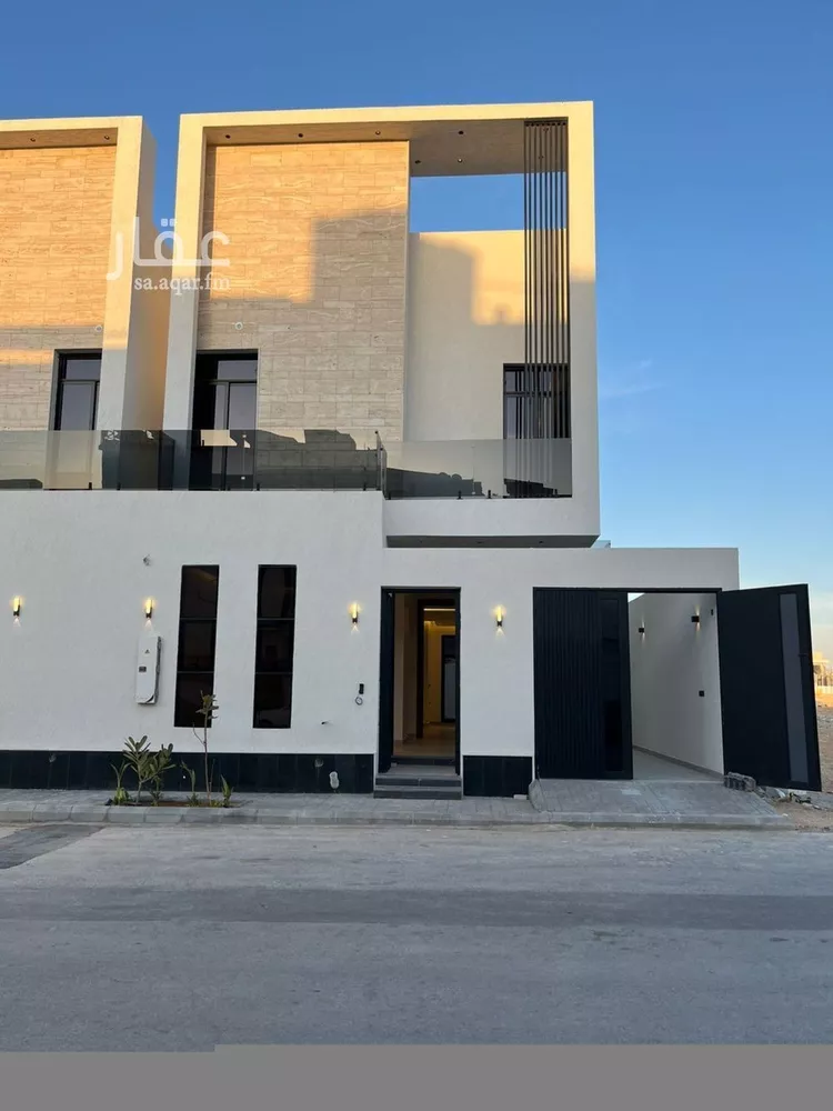 فيلا للبيع في شارع أحمد مفتي المكي الحنفي, حي المهدية, مدينة الرياض, منطقة الرياض صورة 2