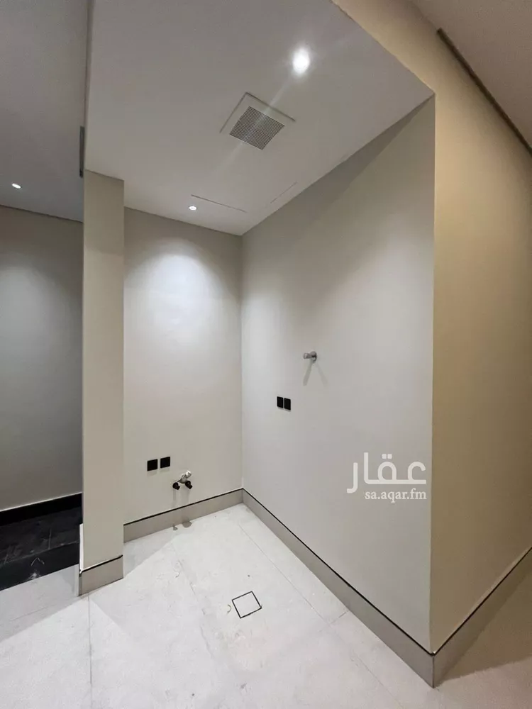 فيلا للبيع في شارع أبي الشيخ الأصبهاني, حي المهدية, مدينة الرياض, منطقة الرياض 27